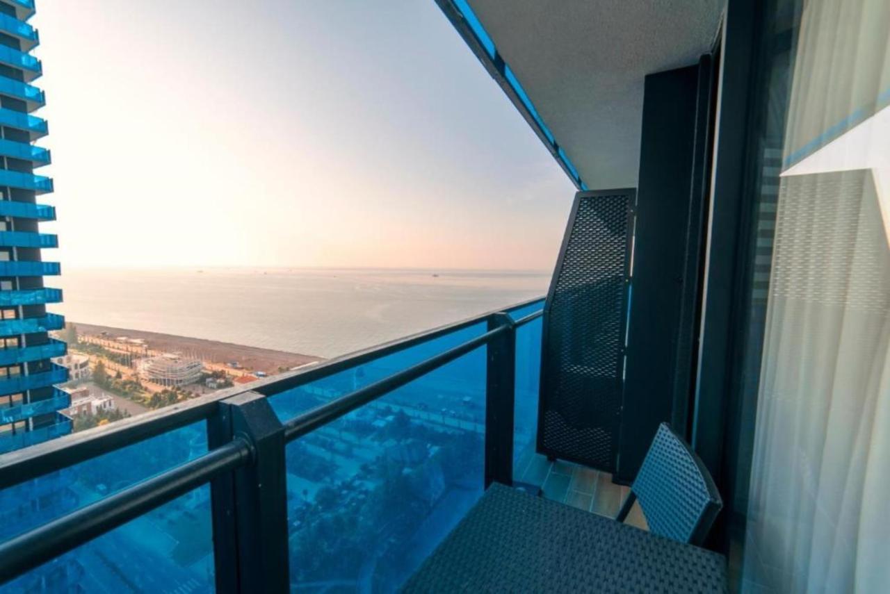 Orbi Twin Towers Aparthotel With Sea View Batoemi Buitenkant foto
