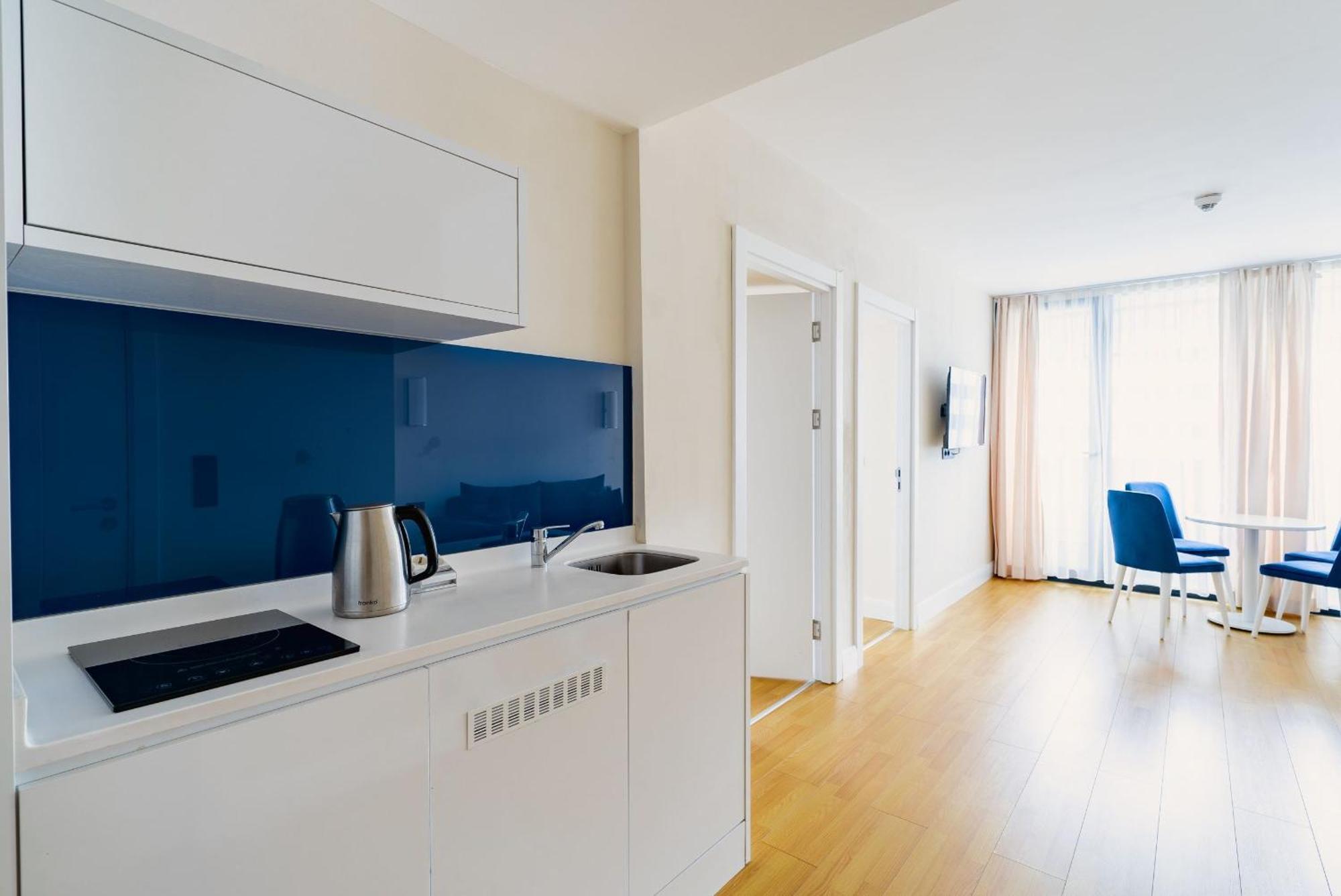 Orbi Twin Towers Aparthotel With Sea View Batoemi Buitenkant foto