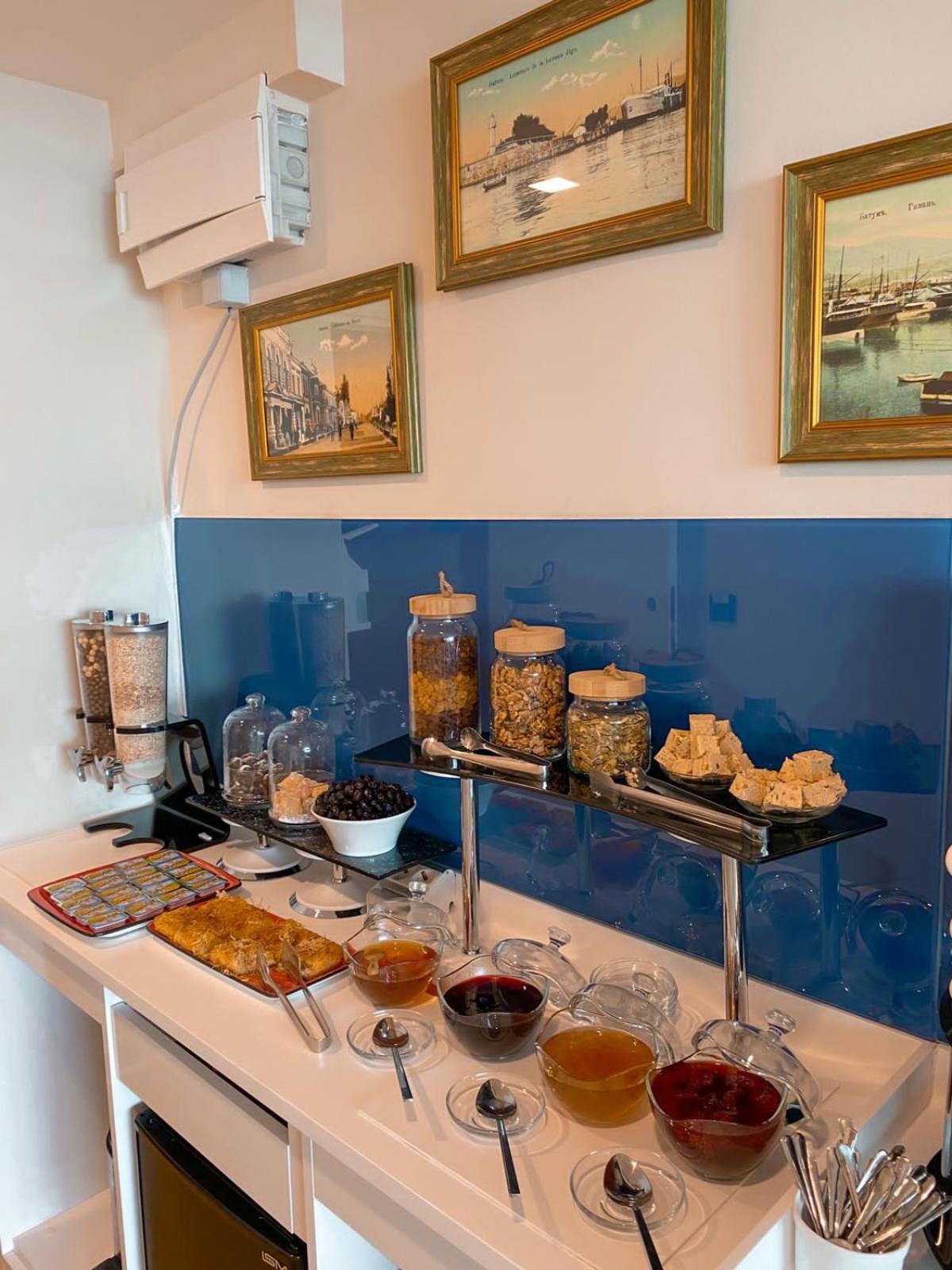 Orbi Twin Towers Aparthotel With Sea View Batoemi Buitenkant foto
